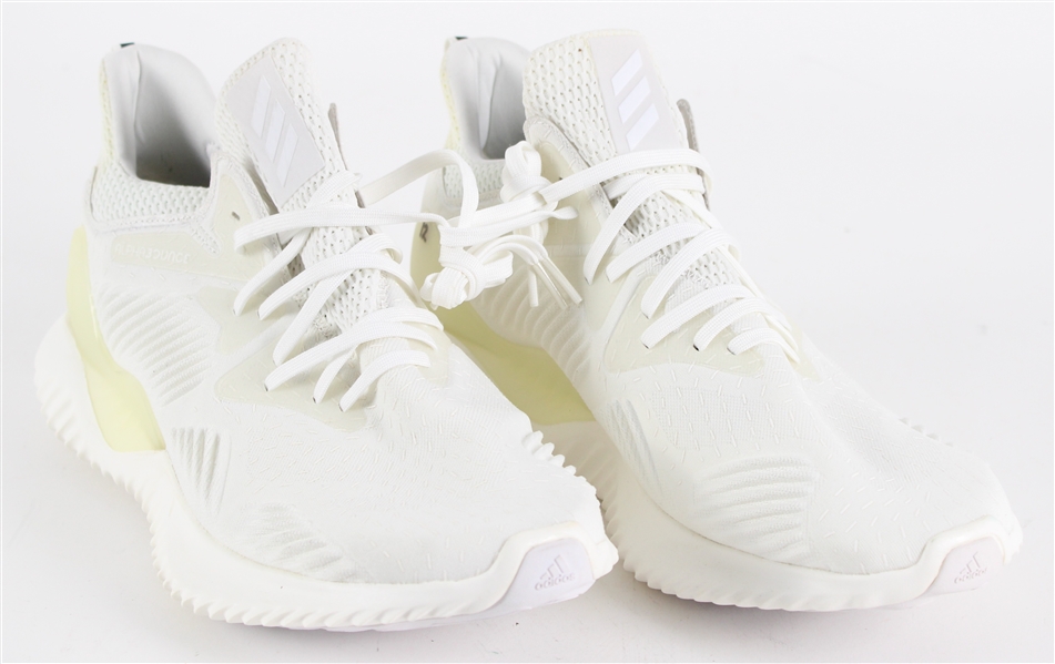 2017-18 Aaron Rodgers Green Bay Packers Adidas Workout Shoes (MEARS LOA / Pepper Burruss Collection)