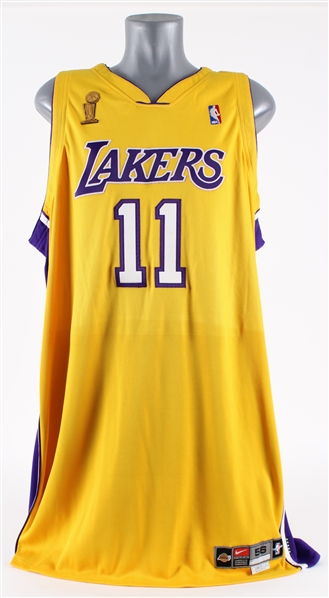 2003-04 Karl Malone Los Angeles Lakers Signed Home Jersey w/ NBA Finals Patch (MEARS A5 / JSA)