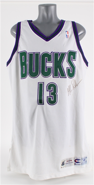 1994-95 Glenn Robinson Milwaukee Bucks Signed Game Worn Home Jersey (MEARS A5 & PSA/DNA) Rookie Season
