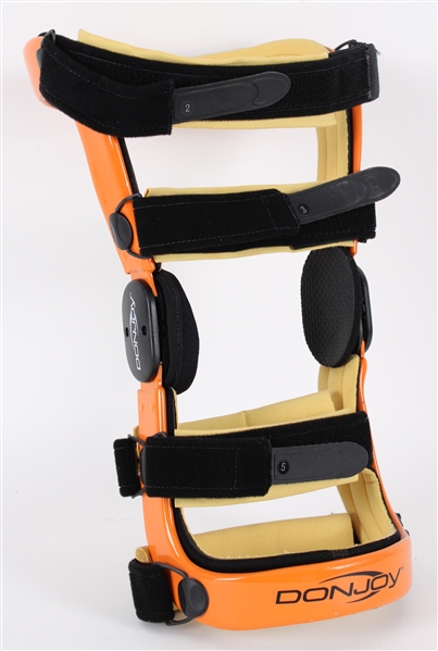 1990s-2000s Gilbert Brown Green Bay Packers Game Worn DonJoy Knee Brace (MEARS LOA / Pepper Burruss Collection) 