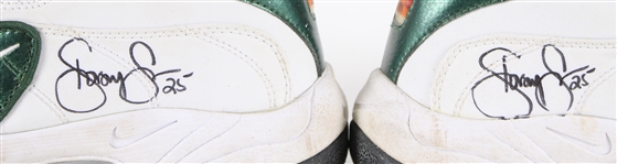 2000 Dorsey Levens Green Bay Packers Signed Nike Game Worn Sneakers (MEARS LOA / JSA / Pepper Burruss Collection)