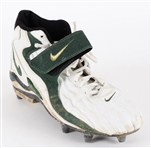 1997-98 Antonio Freeman Green Bay Packers Game Worn Nike Cleat (MEARS LOA / Pepper Burruss Collection)