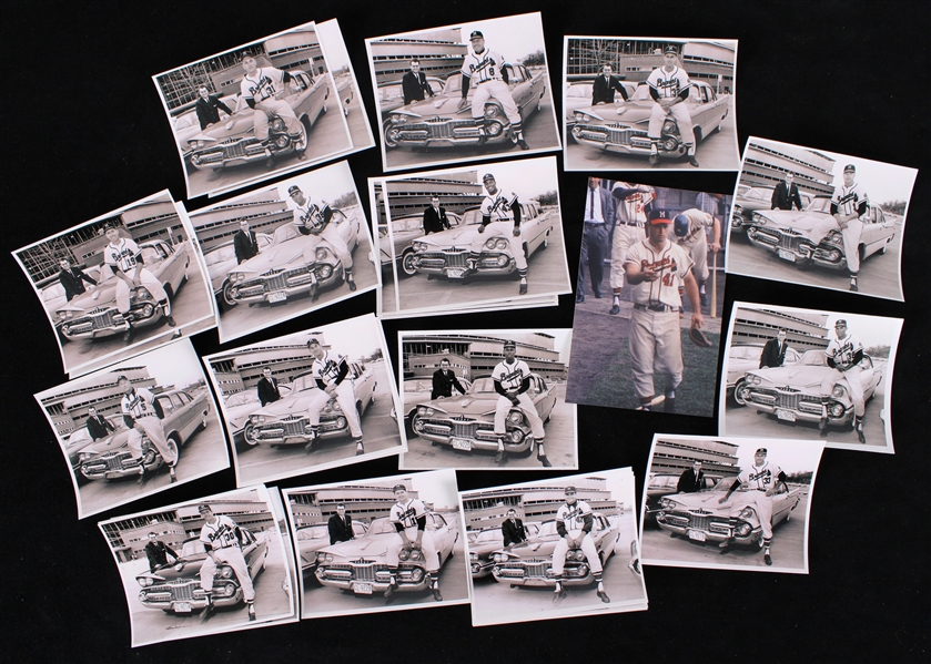 1957 Milwaukee Braves Snapshot Photo Collection - Lot of 24