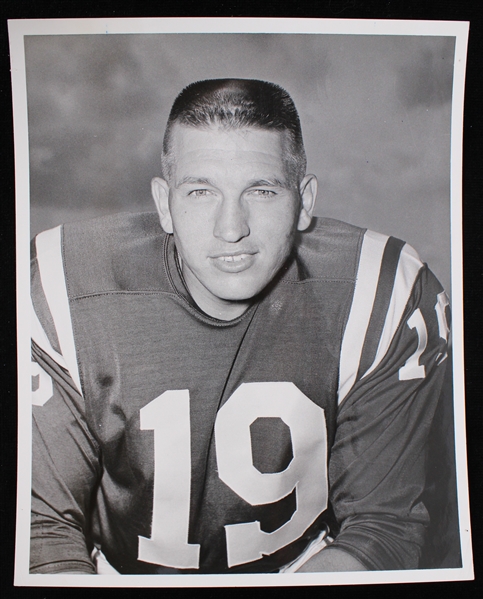 1956-72 Johnny Unitas Baltimore Colts 8"x10" Original B&W Photo