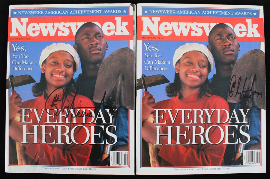 1995 Kabeer Gbaja-Biamila Green Bay Packers Signed Newsweek Magazines - Lot of 2 (JSA / Pepper Burruss Collection)