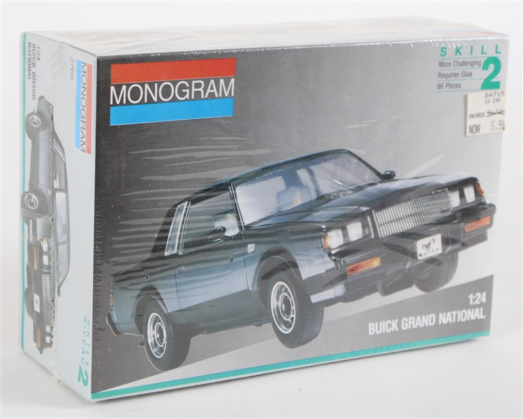 1987 Buick Grand National MIB Monogram #2765 Scale Model Car Kit