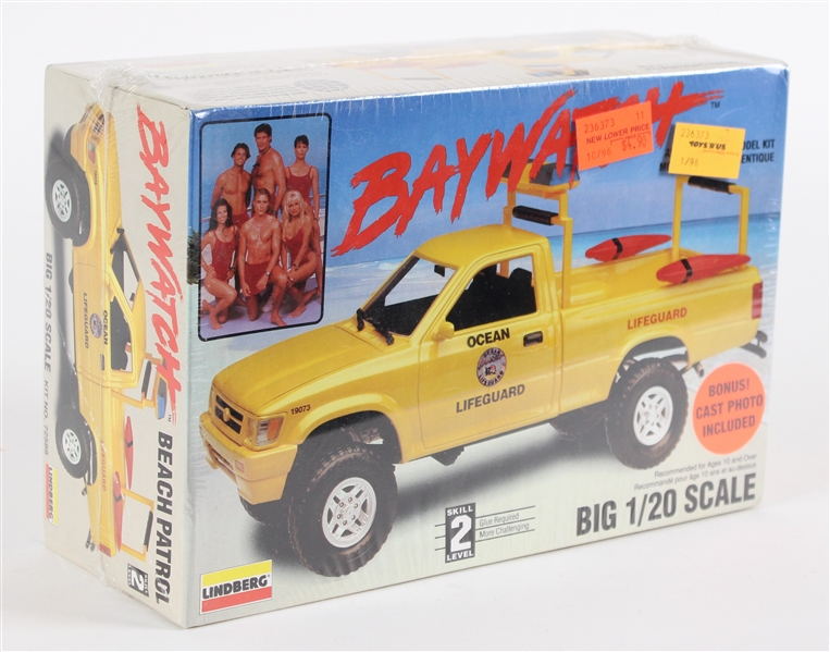 1995 Baywatch Beach Patrol MIB Lindberg Scale Model Car Kit 