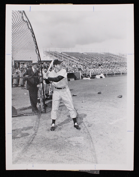 1986 Joe DiMaggio New York Yankees 4"x5" Original B&W Press Photo