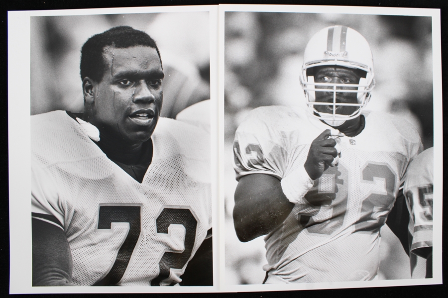 1987-91 Dexter Manley Washington Redskins and Tampa Bay Buccaneers 8"x10" Original Rhona Wise and Mitchell Layton B&W Photos (Lot of 2)