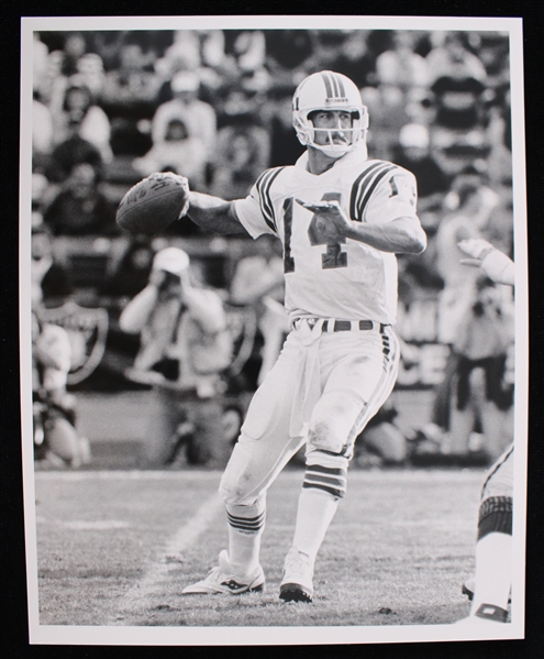 1989 Steve Grogan New England Patroits 8"X10" Original Diane Johnson B&W Photo