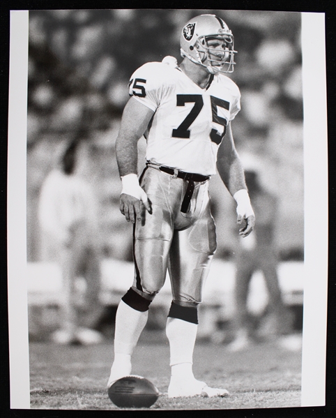 1990 Howie Long Oakland Raiders 8"x10" Original Bob Rosato B&W Photo