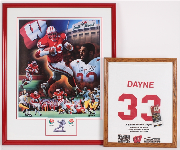 1999-2000 Ron Dayne WI Badgers Signed 28x35 Framed Print w/ Framed Towel (JSA)