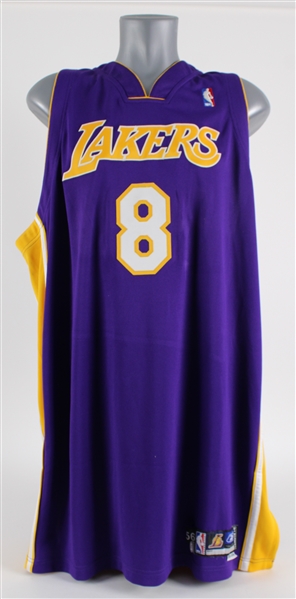 2005-06 Kobe Bryant Los Angeles Lakers Road Jersey (MEARS LOA)
