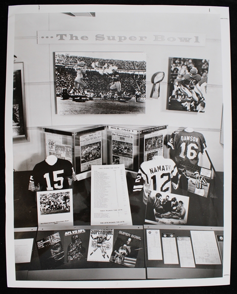 1970 The Super Bowl Pro Football HOF 8x10 Sporting News Photo 