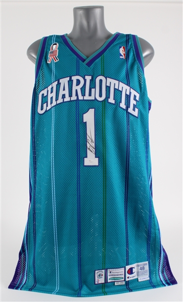 2001-02 Baron Davis Charlotte Hornets Signed Game Worn Road Jersey (MEARS A5 / JSA)