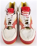 1992-93 Hakeem Olajuwon Houston Rockets Signed LA Gear Game Worn Sneakers (MEARS LOA) *JSA*