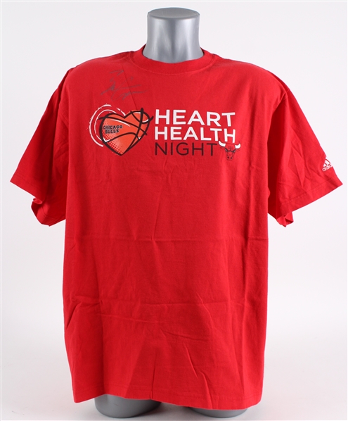 2008-09 Ben Gordon Chicago Bulls Signed Heart Health Night Warm Up Shirt (MEARS LOA / Bulls LOA)