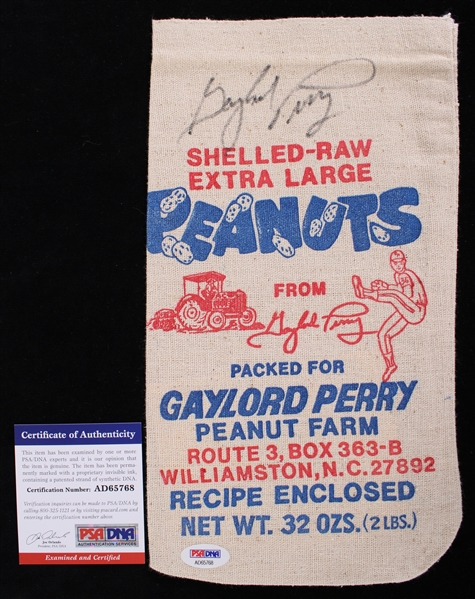 1970s-80s Gaylord Perry Cleveland Indians Signed 6"x11.5" Peanut Farm Bag (PSA/DNA)