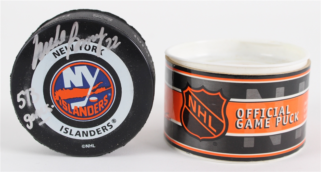 1977-87 Mike Bossy New York Islanders Signed Hockey Puck (JSA) 