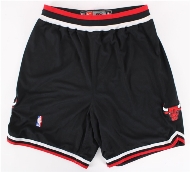 1997-98 Chicago Bulls Game Worn Alternate Uniform Shorts w/#23 written in waistband (MEARS Authentic)