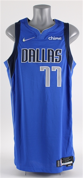 2021-22 Luka Doncic Dallas Mavericks Icon Edition Game Jersey (MEARS A5)