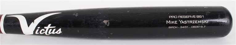 2019 Mike Yastrzemski San Francisco Giants Victus Professional Model Bat (PSA/DNA GU 9.5) 