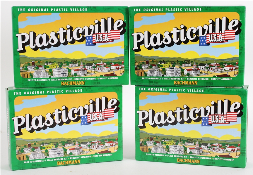 Bachmann Plasticville Village Pieces 0 Scale (Lot of 4)