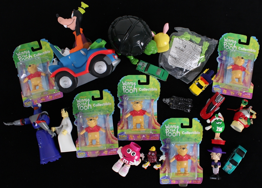 2000 Toy Collection w/ Winnie the Pooh, Goofy & more (Lot of 20)