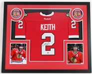 2005-21 Duncan Keith Chicago Blackhawks Signed 35"x43" Framed Jersey (Beckett Witness)